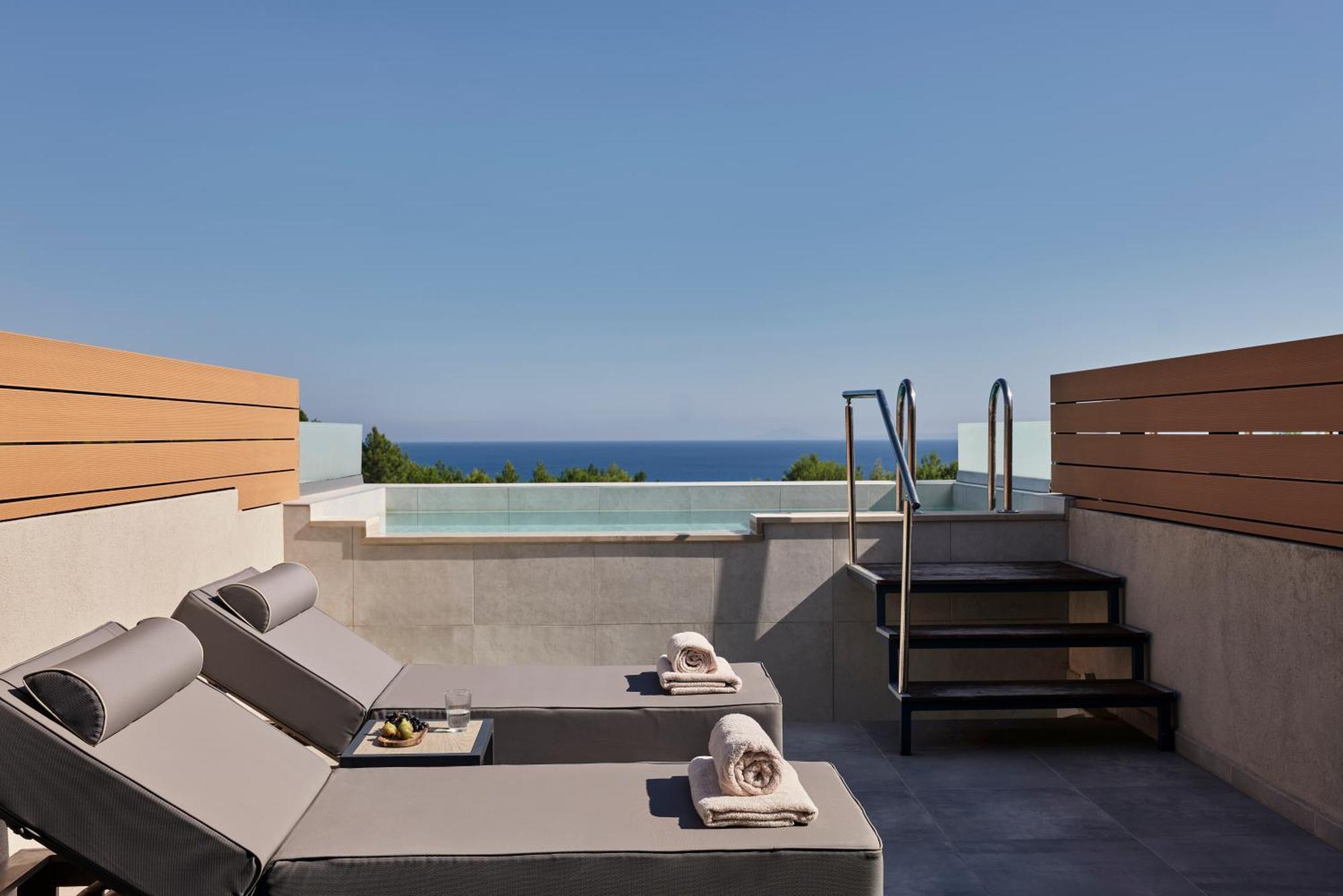 Celestial All Suites Afrato Værelse billede