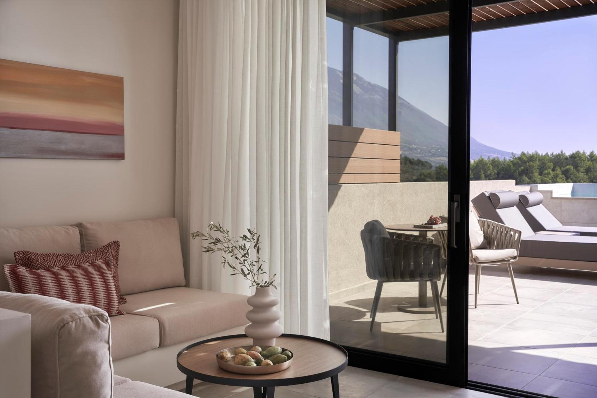 Celestial All Suites Afrato Værelse billede