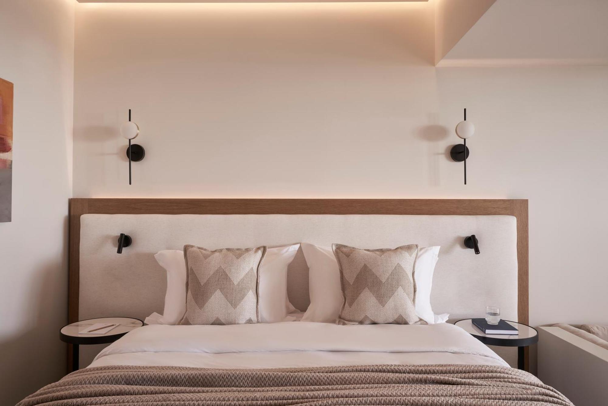 Celestial All Suites Afrato Værelse billede